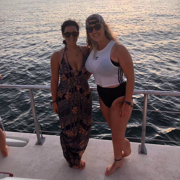 Meet your Posher, Beatrice - Picture 1 of 1